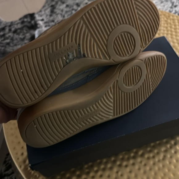 Cole Hann Chukka Boot - Picture 3 of 4